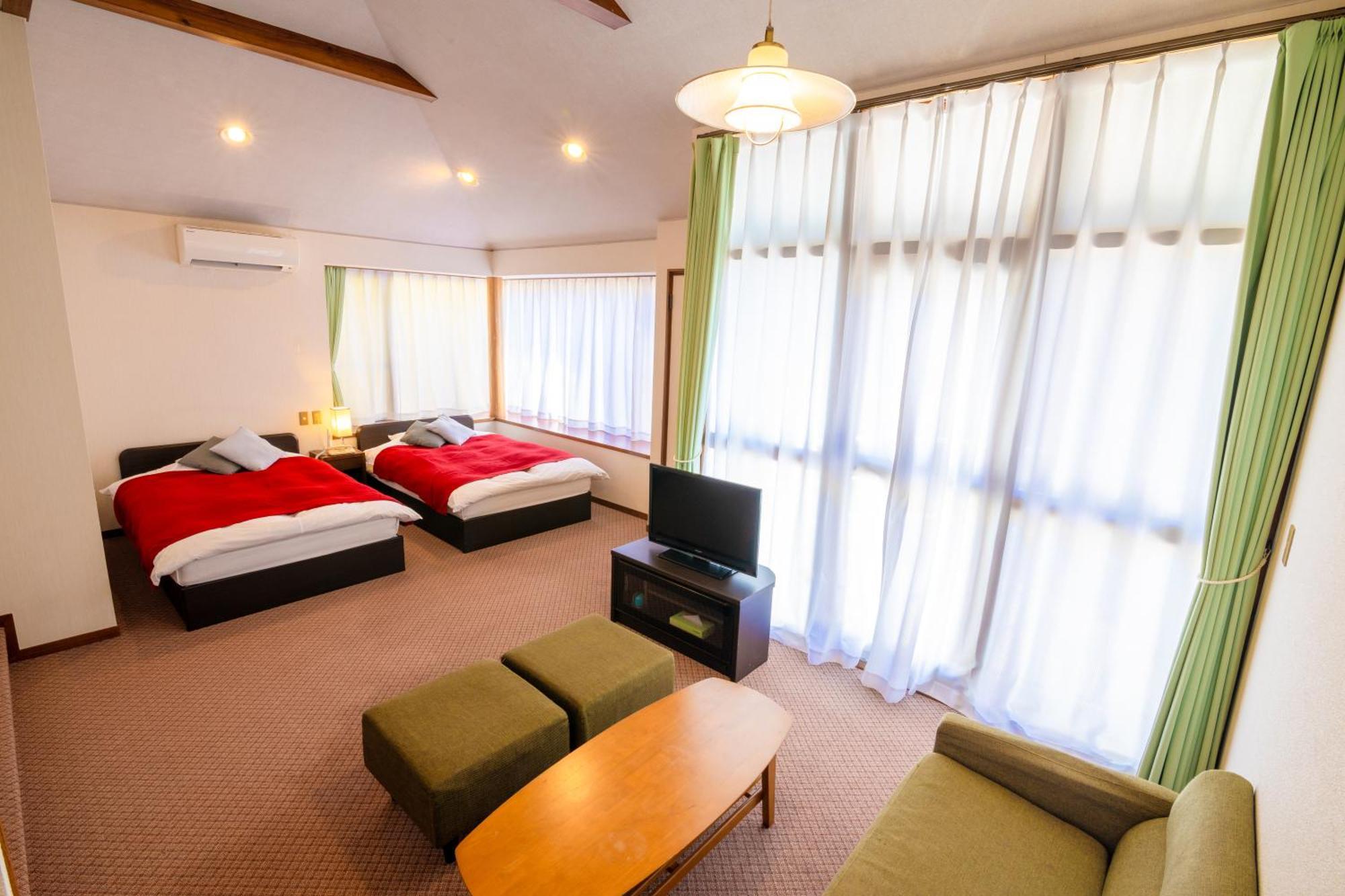 โรงแรม เลเนสซา อกาซาวะ 4*